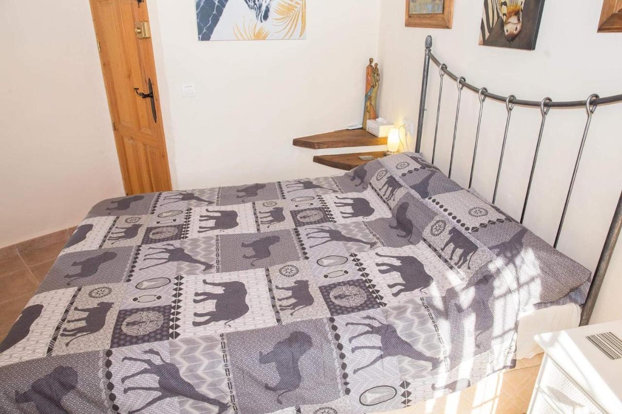 Los Giles Bed And Breakfast Almeria Exterior photo