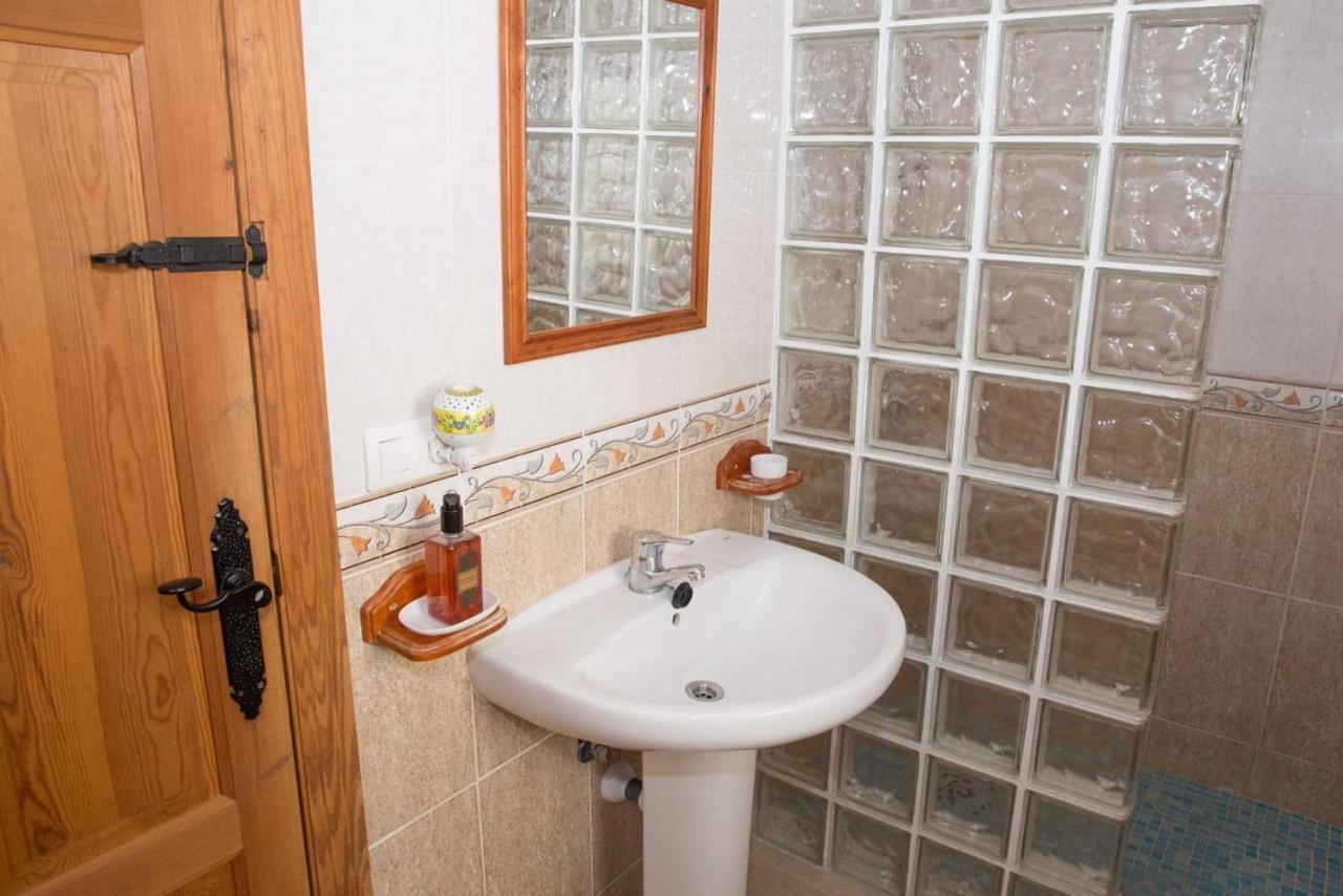 Los Giles Bed And Breakfast Almeria Exterior photo